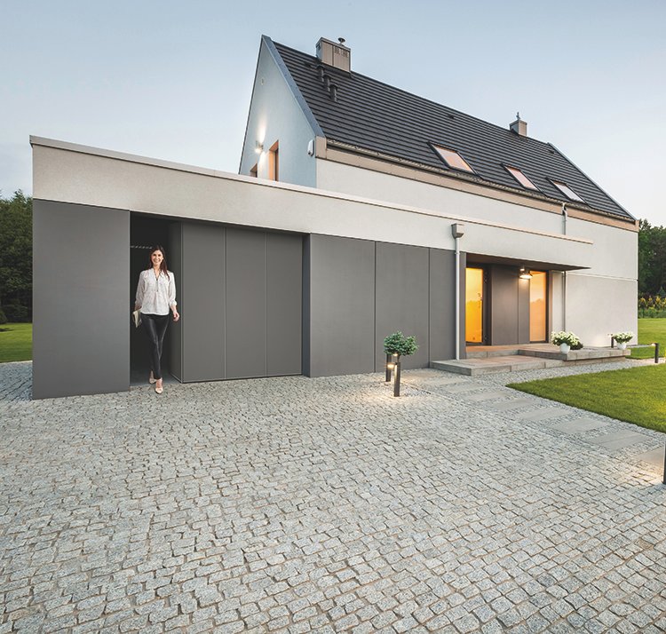 porte latérale carsec pro soprofen avec personnage